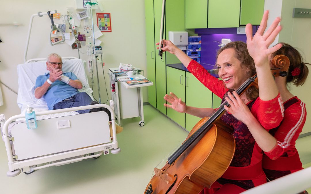 Muziek aan Bed: The dutch musicians bringing joy to terminal kids