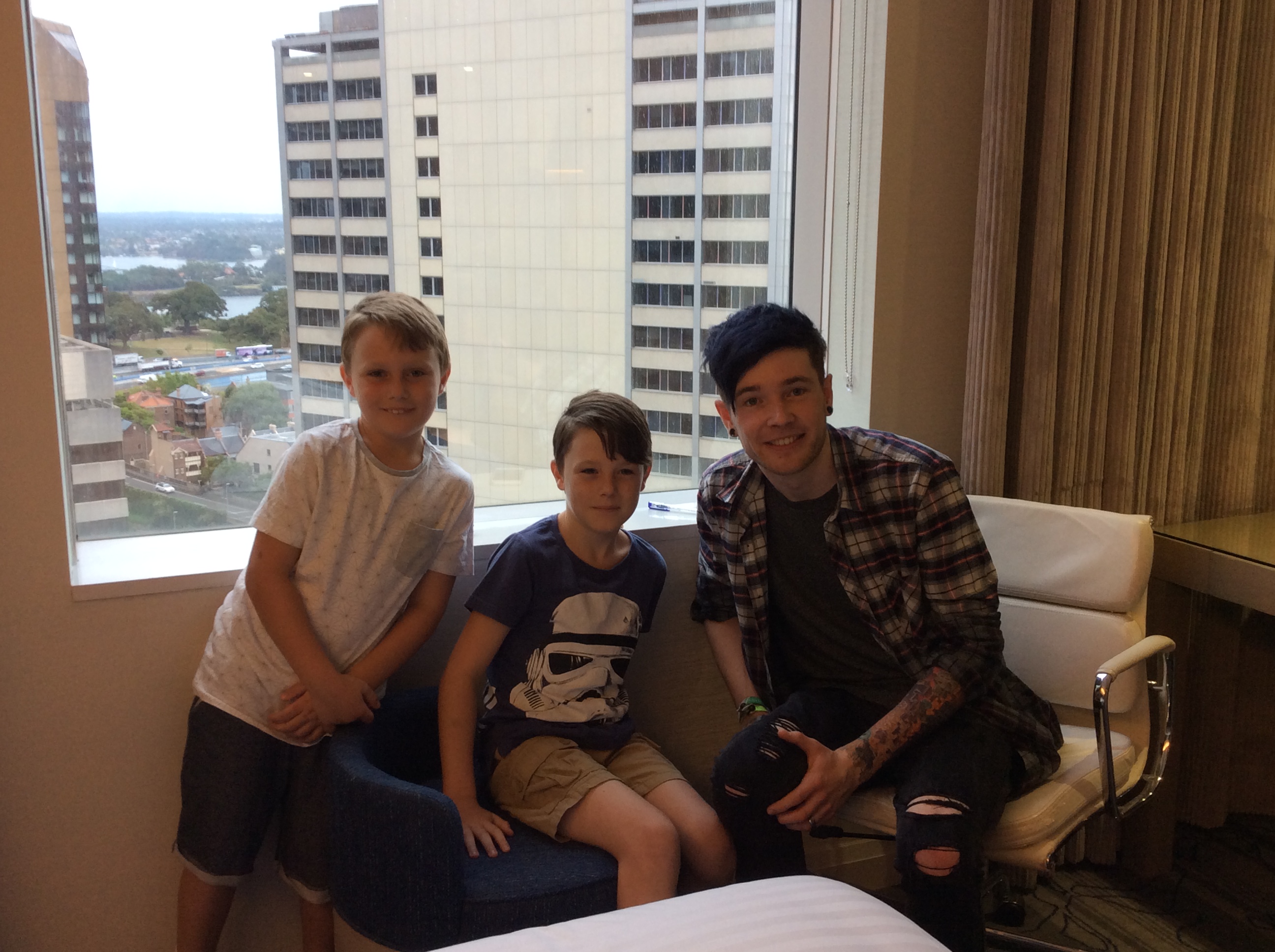 Jesse (Mikey's little brother) and Mikey having the best day meeting DanTDM!