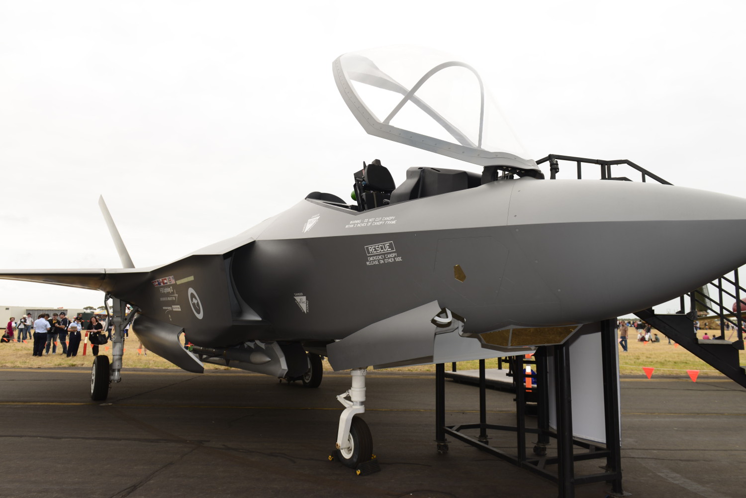 Smoke Signal: F-35 – Defence bites bullet on JSF