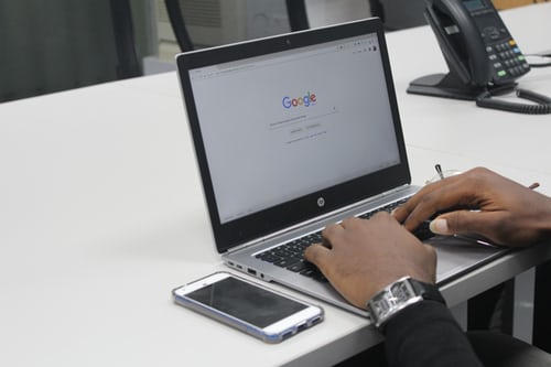 Court rules that users can sue Google for defamation