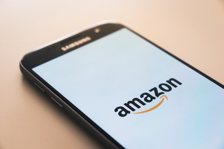 Amazon stops police access to facial recognition software (for a limited time only)