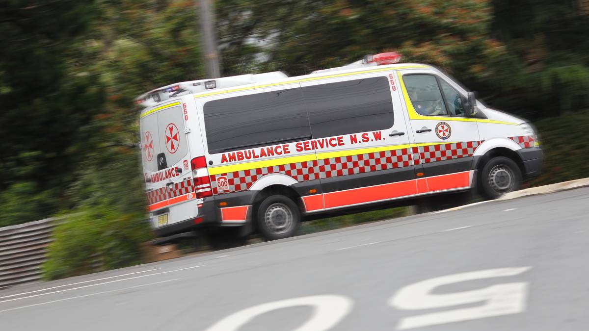 Paramedics assaulted more than police: Report