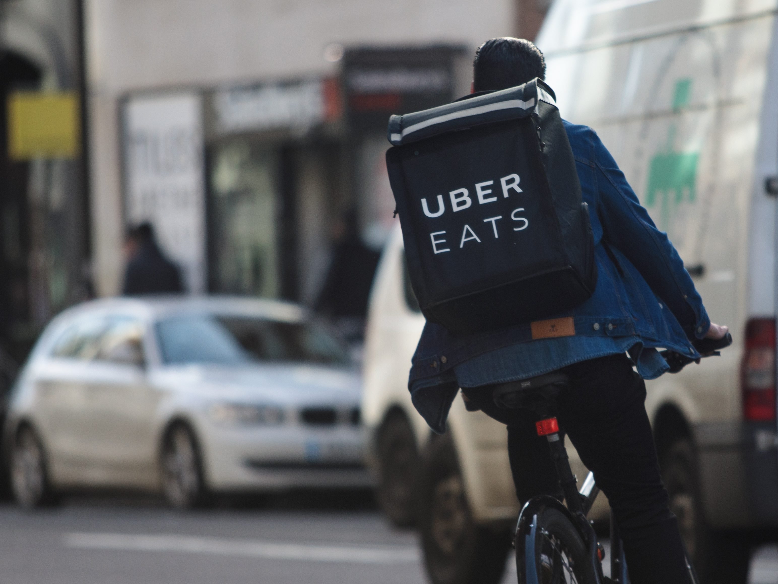 Adam Bandt: Delivering more than just small change to gig economy workers